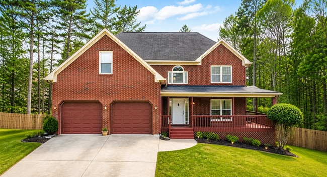 Building Photo - Beautiful 4BR Home In Established Neighborhood.