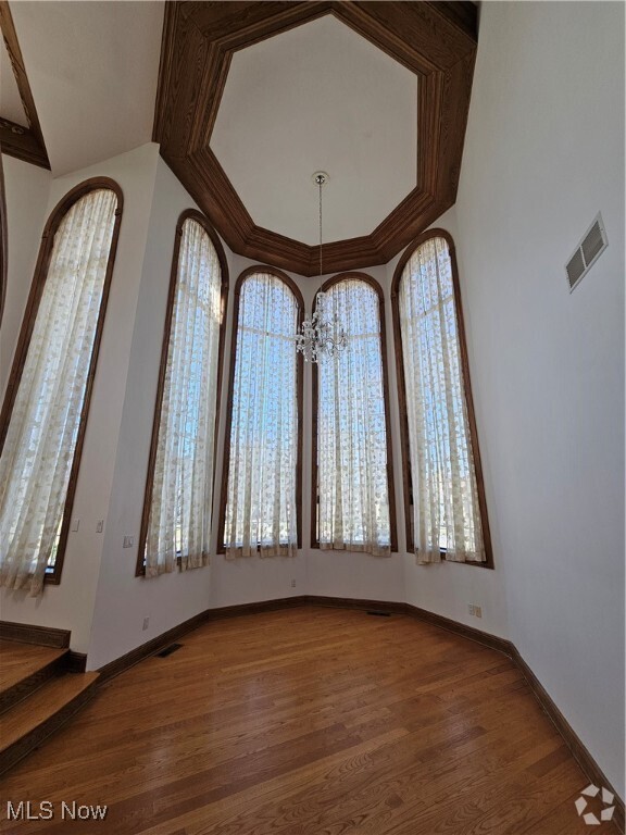 Building Photo - 1911 E 73rd St Rental