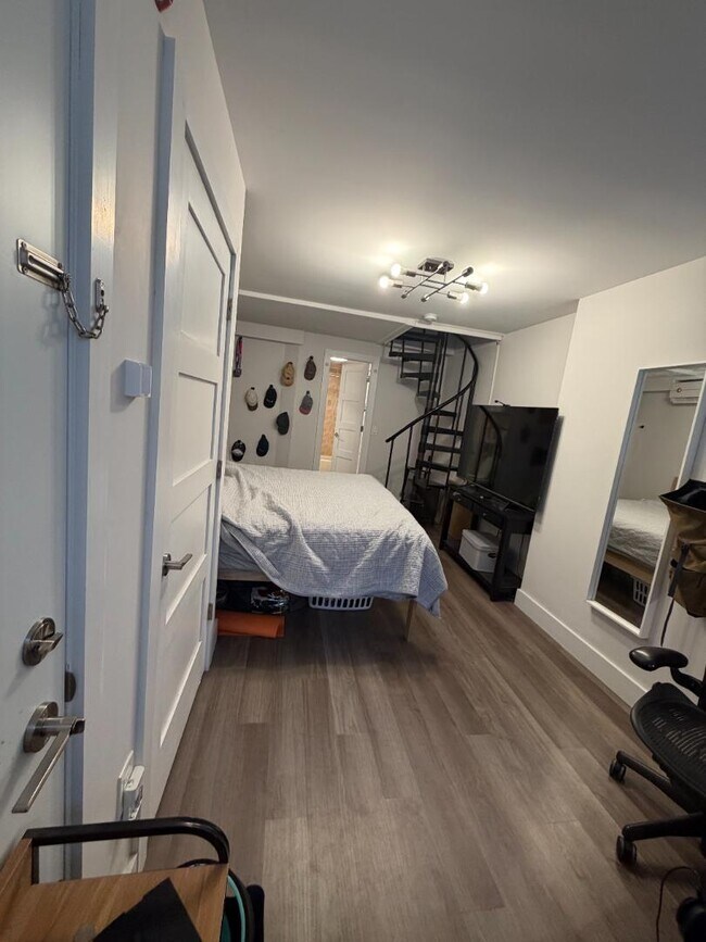 Photo - 100 Wayne St