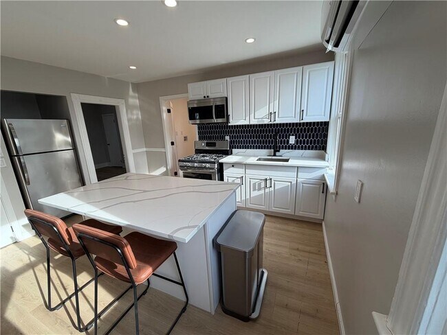 Photo - 52 Southern St Unit 2