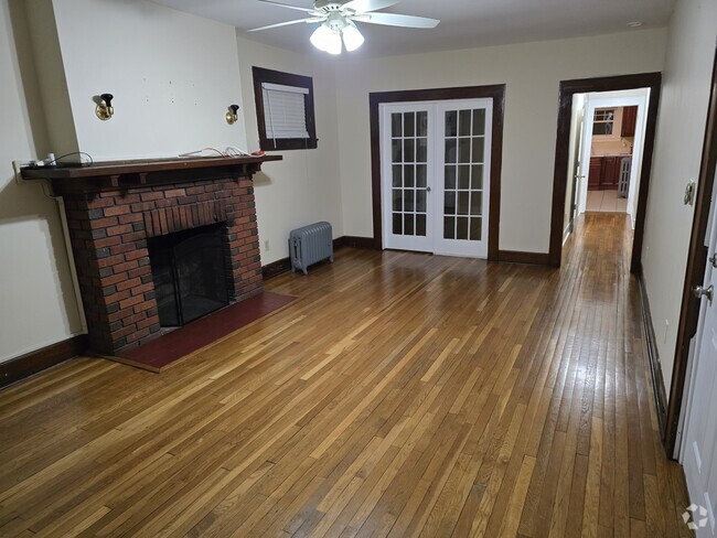 Building Photo - 61 Savoy St Unit 2nd Flr Rental
