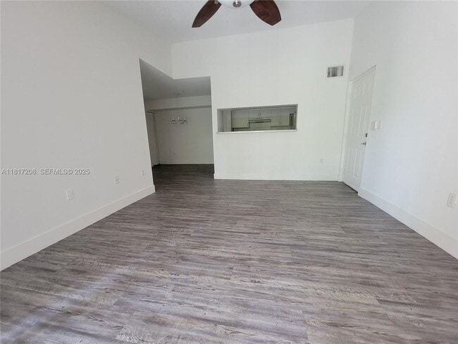 Building Photo - 4844 N State Rd 7 Unit 2303