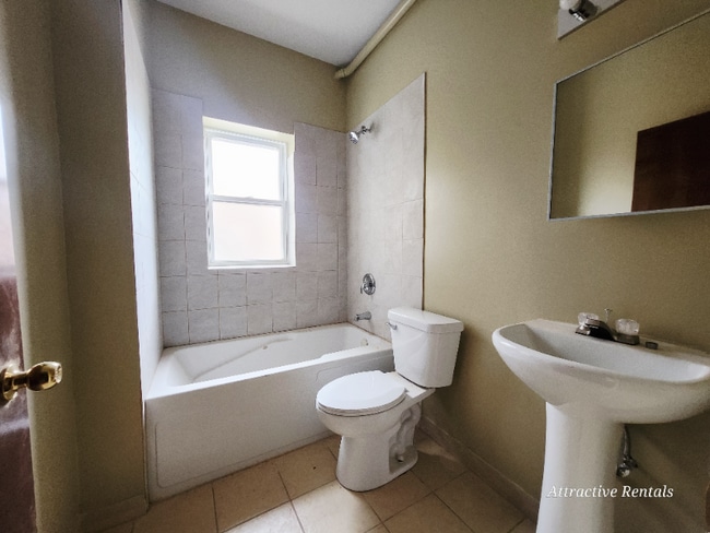 Photo - 207 N Parkside Ave Unit 3N