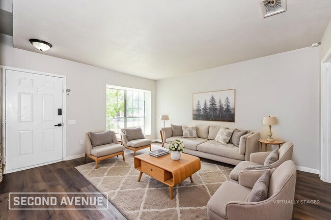 Photo - 2712 Creekwood Ln