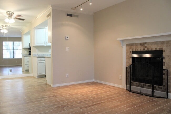 Photo - 11130 N Stratford Dr