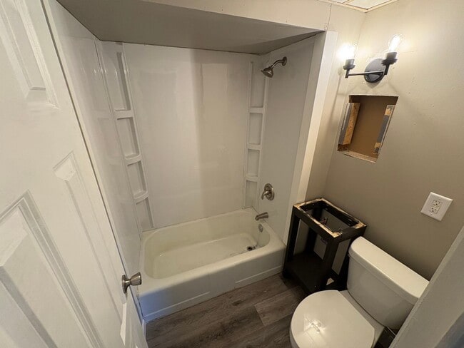 Photo - 2312 W 10th St Unit 1