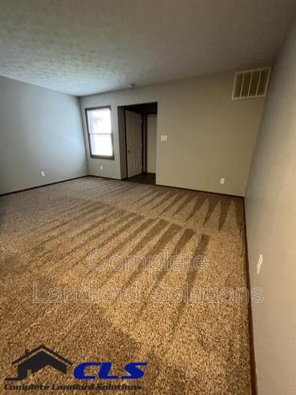Photo - 1712 E Morgan Dr