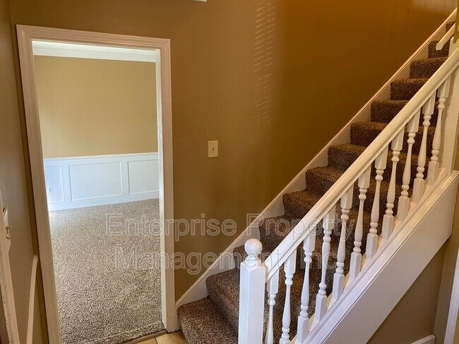 Photo - 7828 Bland Ln