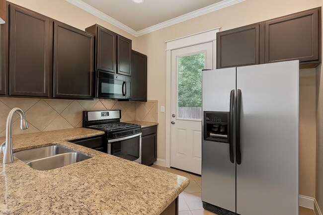 Photo - 507 W N Loop Blvd Unit 32-A