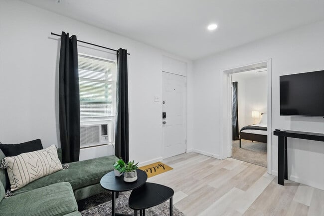 2336 Minnie St Unit SI ID1514812P