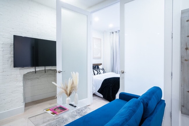 Photo - 402 E 11th St Unit SI FL1-ID1495800P