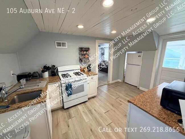 Photo - 105 Auburn Ave NE Unit 2