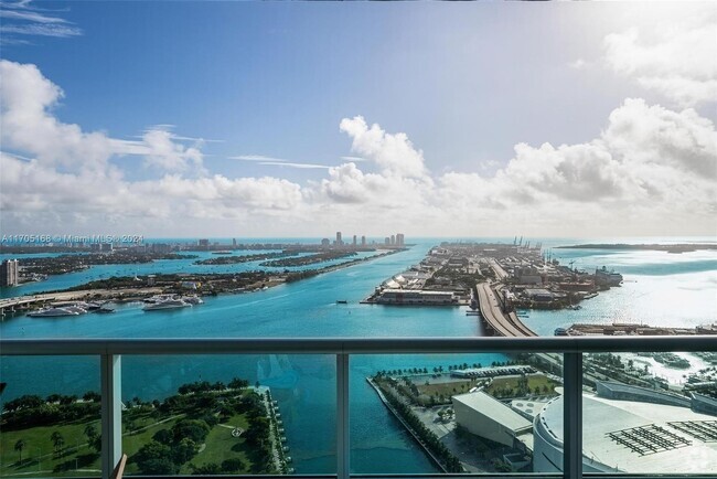 Building Photo - 900 Biscayne Blvd Unit 4905 Rental