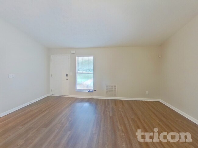 Photo - 314 Shelley Ln