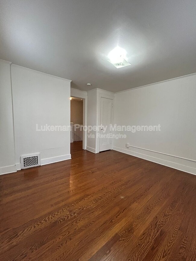 Photo - 3013 Portage Street Unit 2