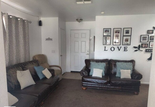 Photo - 240 Morongo Dr