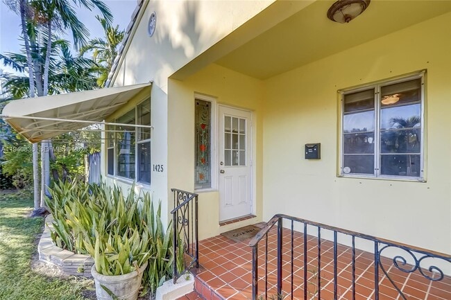 Photo - 1425 Madison St