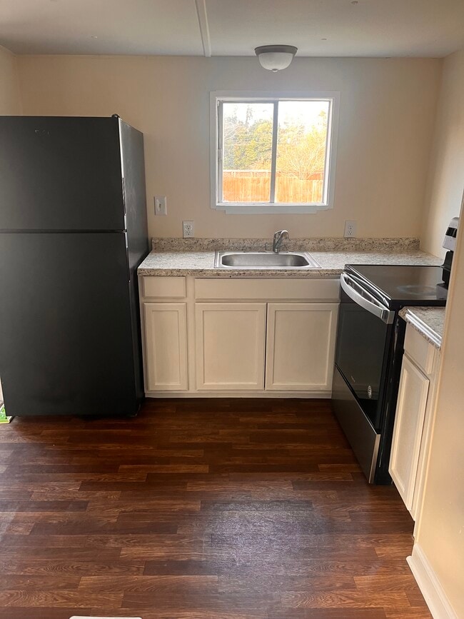 Photo - 742 Tallman Cir