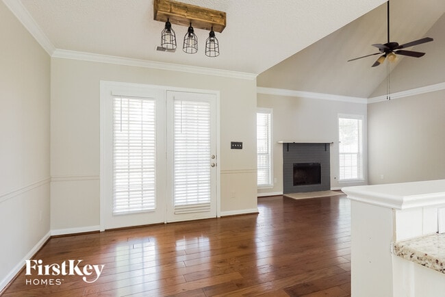 Photo - 1541 Timber Dr