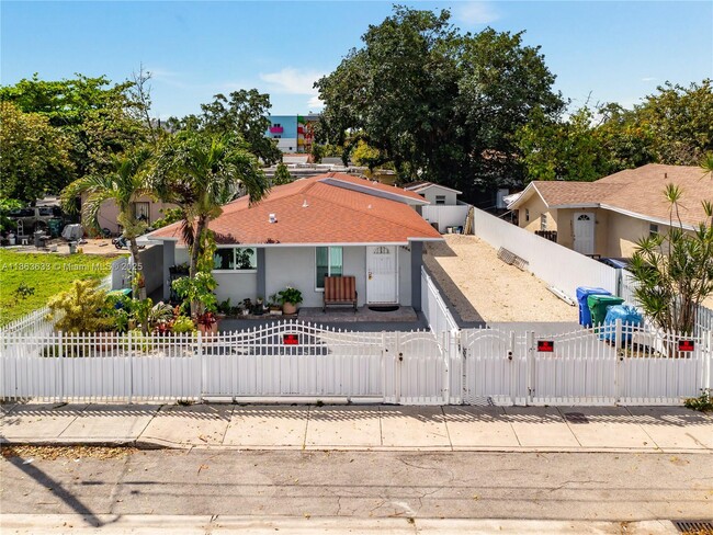 Building Photo - 1864 NW 27th St Unit * Rental