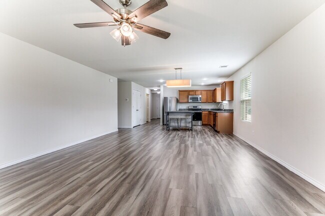 Photo - "Charming 3-Bedroom Home with 2.5 Baths and Spacious Living in Fort Worth!"