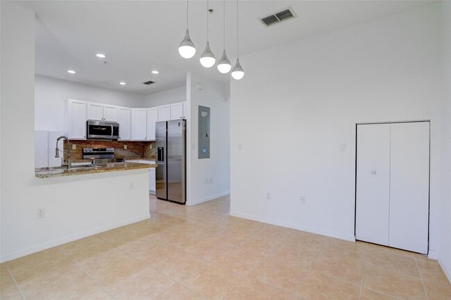 Photo - 2851 Prospect Rd Unit 305