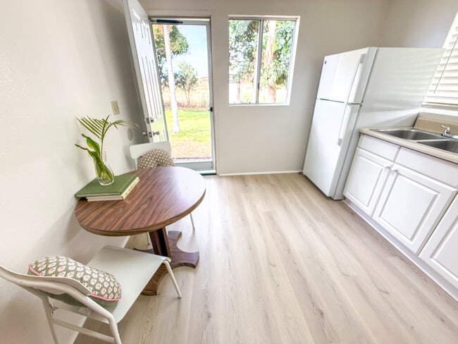 73-1087 Makamaka St Unit One Bedroom  Apartment