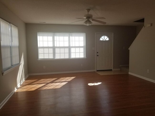 Photo - 23 Pirates Cove Dr