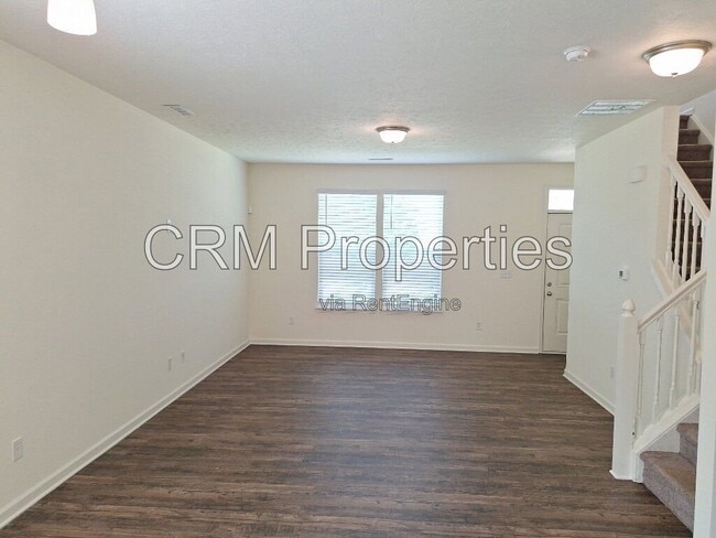 Photo - 6309 Pinebark Pl