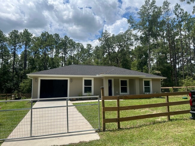 Building Photo - 15482 SW 10th Pl