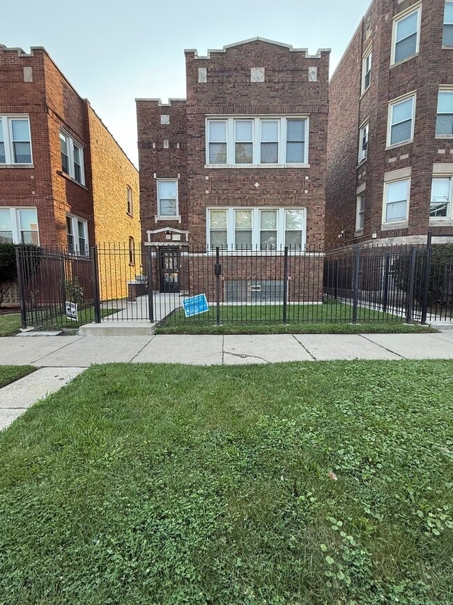 Building Photo - 7924 S Marshfield Ave Unit 1 Rental