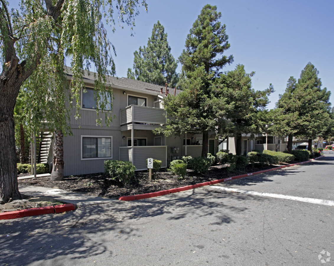 Photo - Whitewillow Glen Apartments