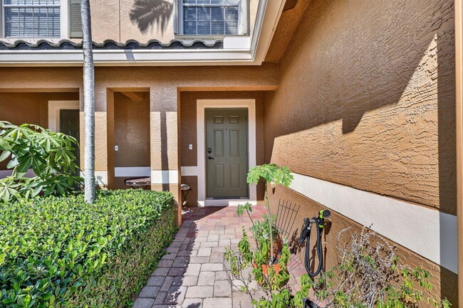 Photo - 2990 SE Lexington Lakes Dr