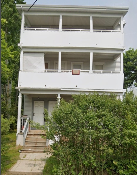 Building Photo - 44 Auburn St Unit 2