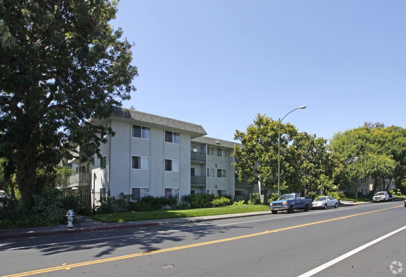 The Camille Apartments - The Camille Apartments Unit TH-A