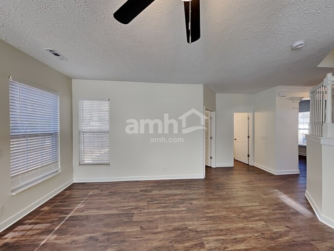 Photo - 2992 Brisbane Dr