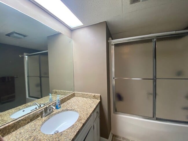 Photo - Location!!!!