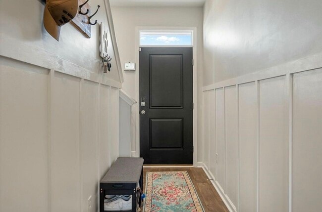 Photo - 307 Black Birch Dr