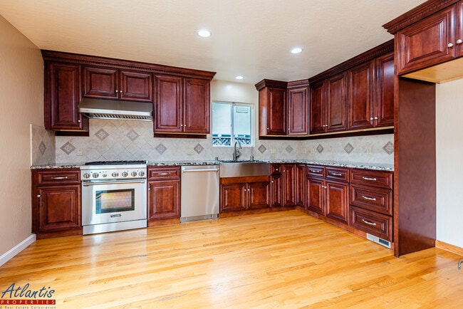 Photo - 5145 Alan Ave