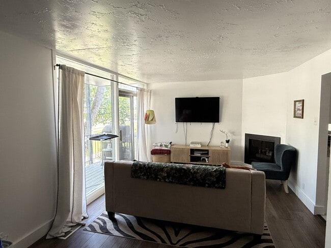 Photo - 1125 N 200 E Unit Apt 28