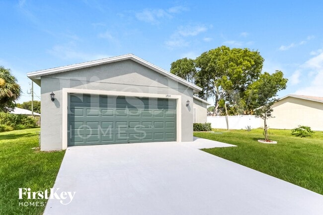 Photo - 1750 SW Hampshire Ln