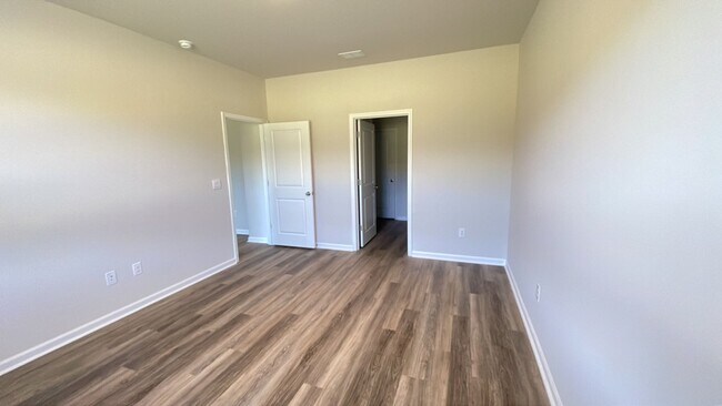 Photo - New build 4 bedroom house in Market Commons