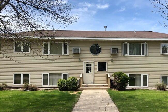 Kaeding Apartments - Kaeding Apartments