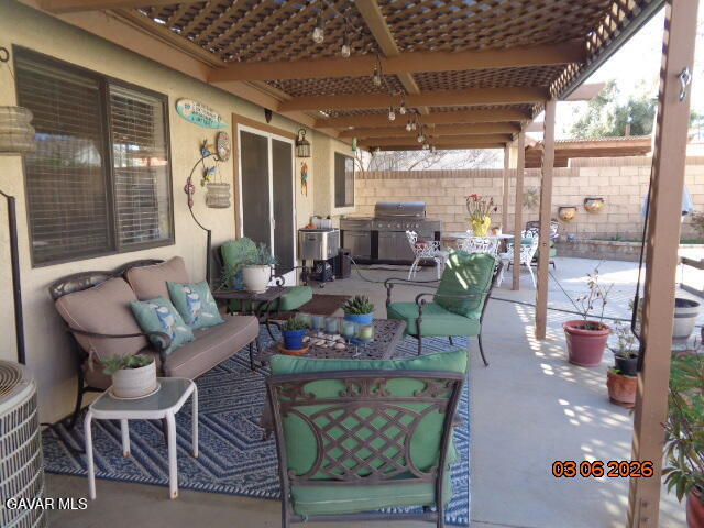 Photo - 43043 Flag St