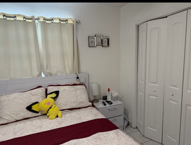 Photo - 11361 SW 7th St