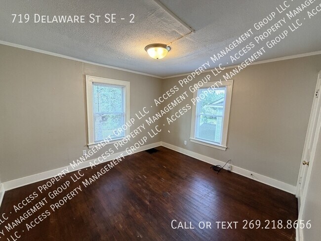 719 Delaware St SE Unit 2