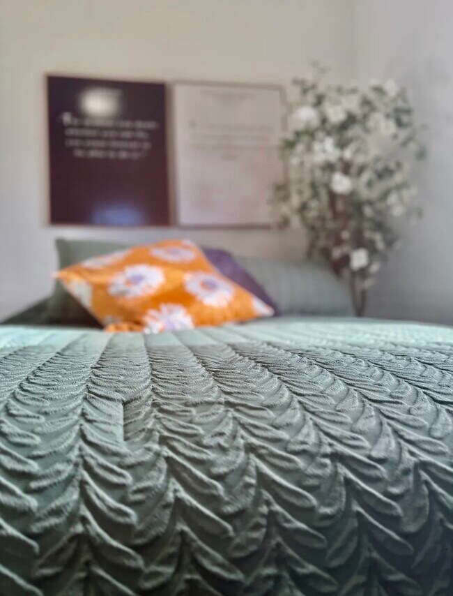 Photo - 2705 S Battlefield Blvd