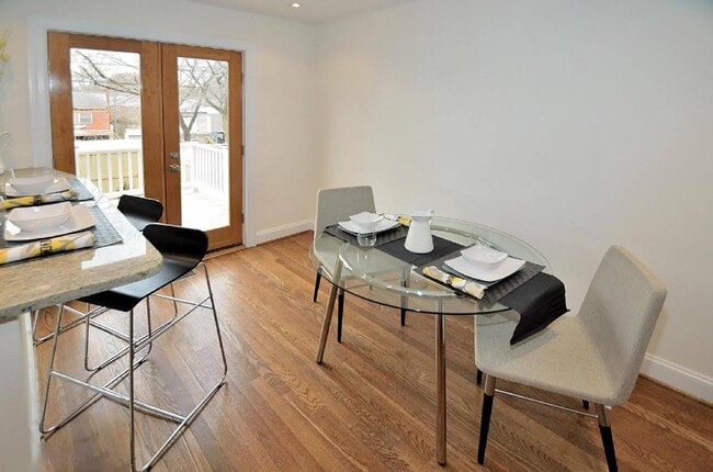 Photo - 209 Wesmond Dr