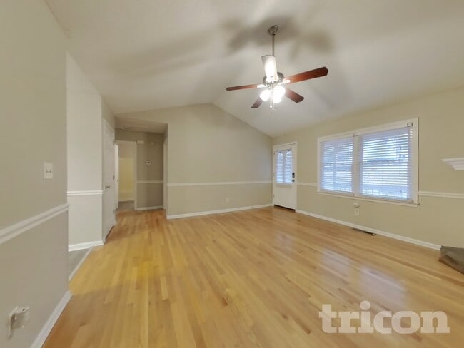 Photo - 296 Whitney Ln