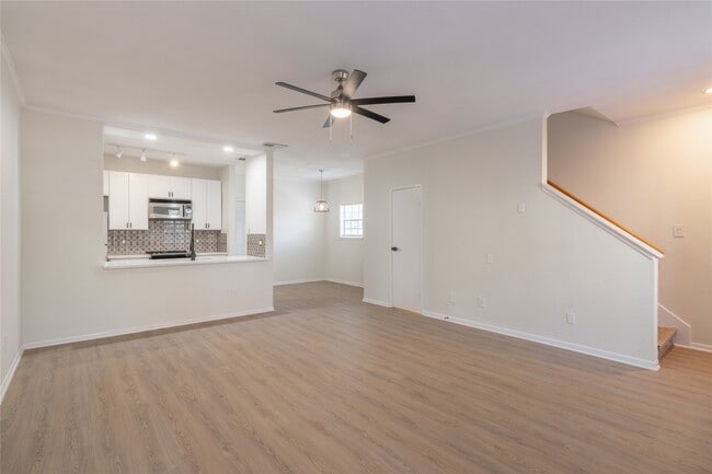 Photo - 9850 Pagewood Ln